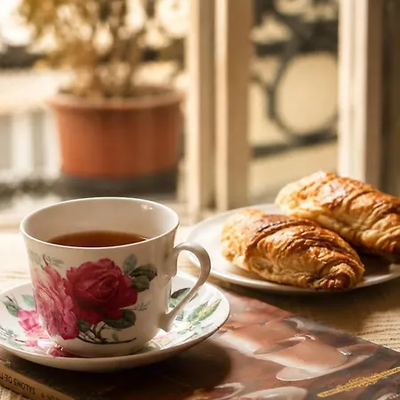 Apartment Montmartre Crown - *