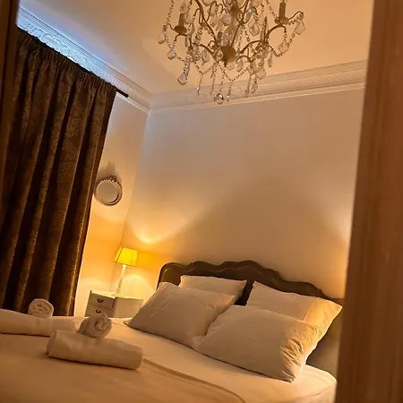 Lejlighed Montmartre Crown -