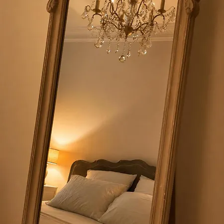 Montmartre Crown - Apartment *